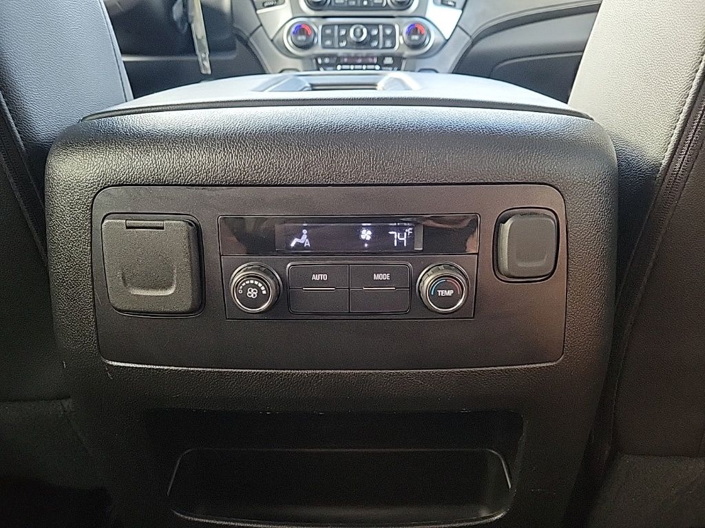 Thumbnail: 2018 Chevrolet Tahoe - 13