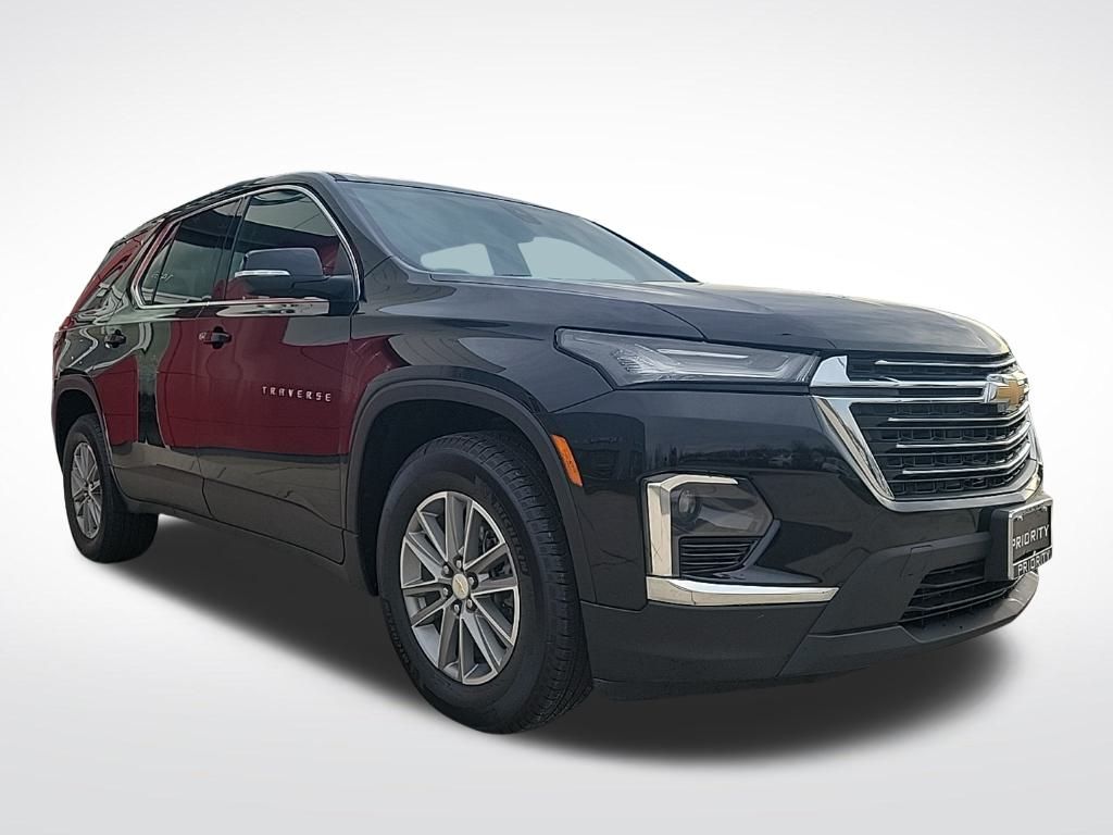 Thumbnail: 2023 Chevrolet Traverse - 8