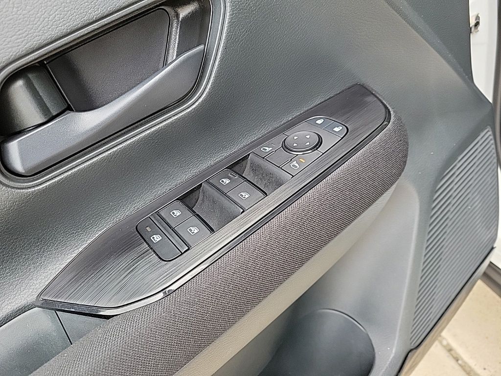 Thumbnail: 2025 Nissan Kicks - 29