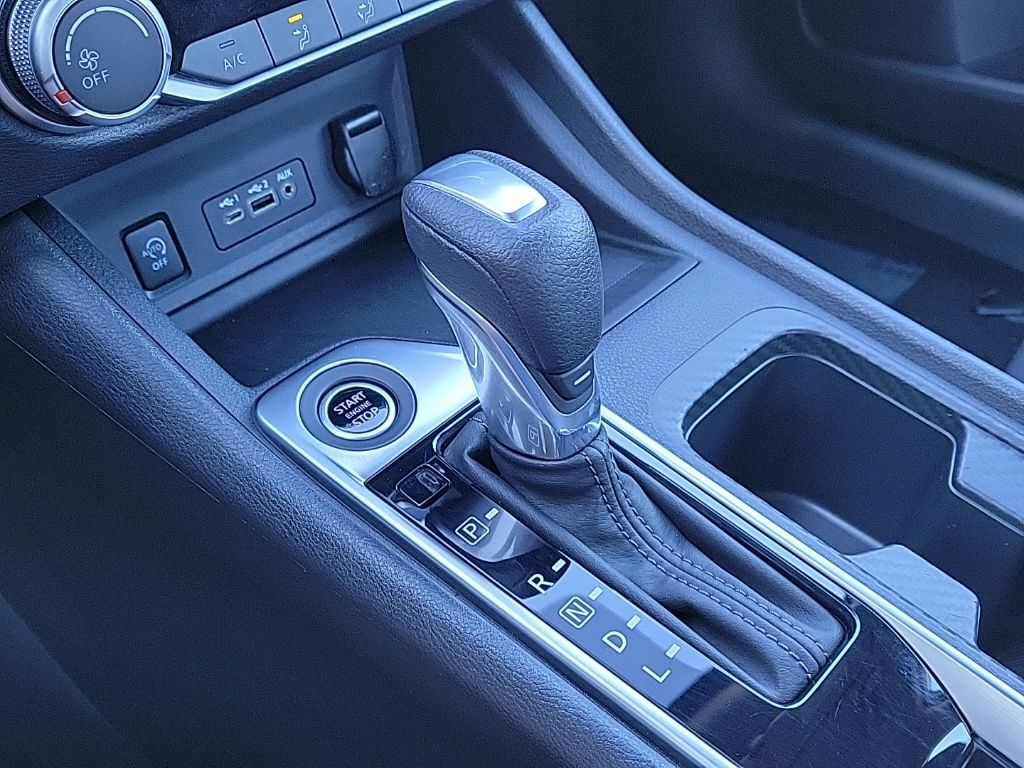 Thumbnail: 2025 Nissan Sentra - 26