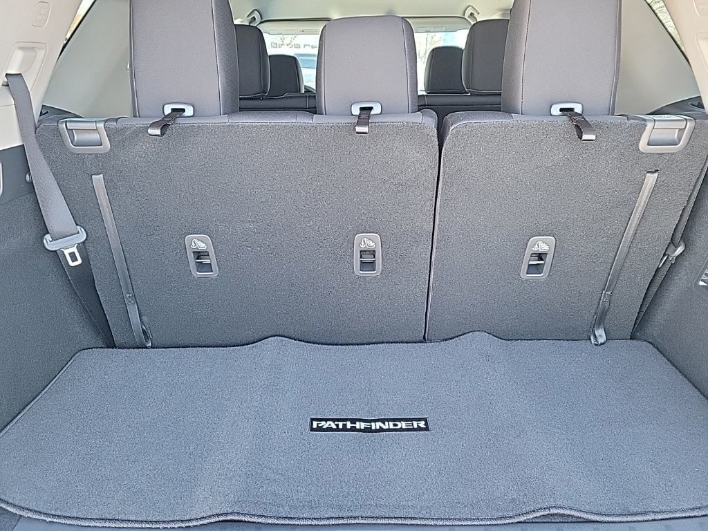 Thumbnail: 2026 Nissan Pathfinder - 19