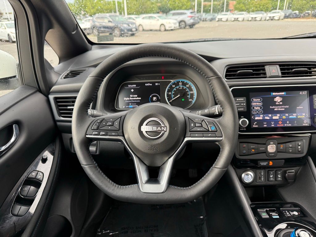 Thumbnail: 2023 Nissan Leaf - 19