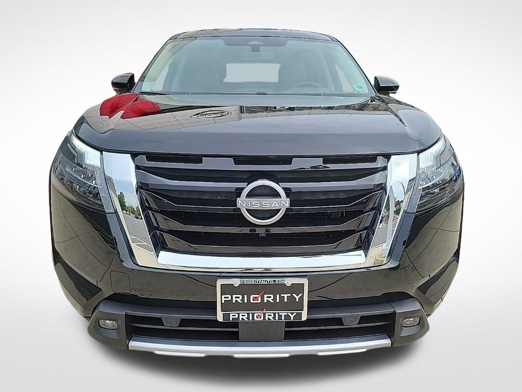 Thumbnail: 2025 Nissan Pathfinder - 8