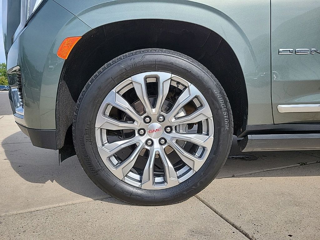 Thumbnail: 2023 GMC Yukon XL - 8