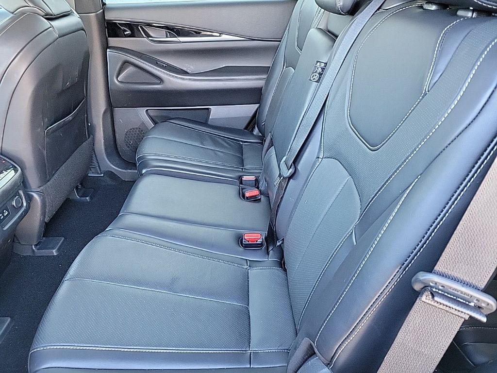 Thumbnail: 2023 INFINITI QX60 - 12