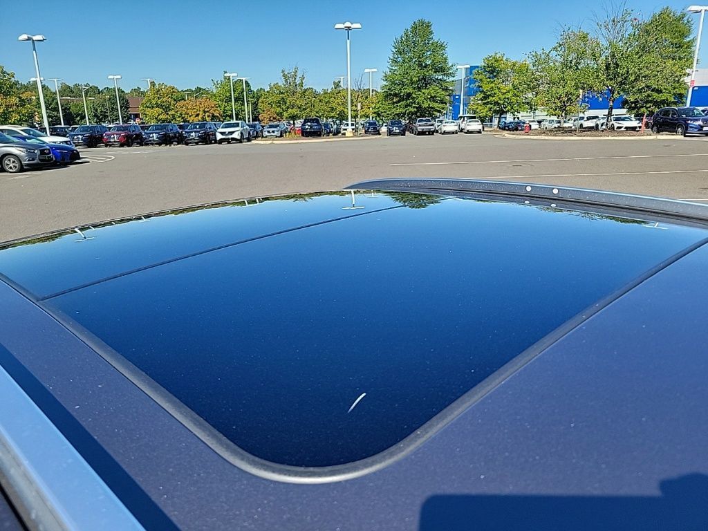 Thumbnail: 2025 Nissan Kicks - 10