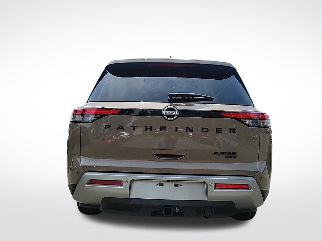 Thumbnail: 2023 Nissan Pathfinder - 4