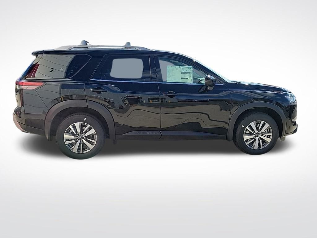 Thumbnail: 2025 Nissan Pathfinder - 6