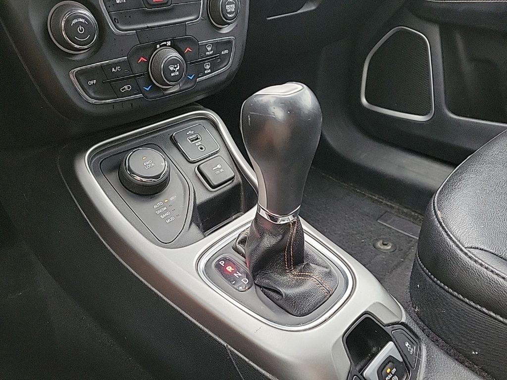 Thumbnail: 2018 Jeep Compass - 20