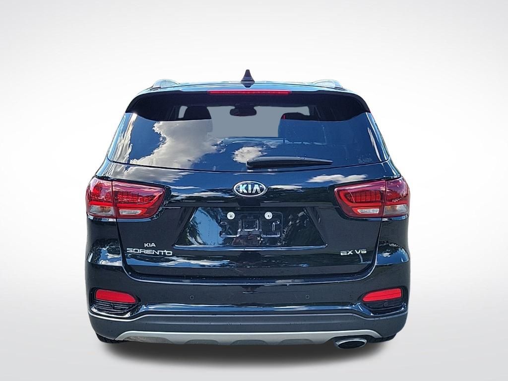 Thumbnail: 2019 Kia Sorento - 4