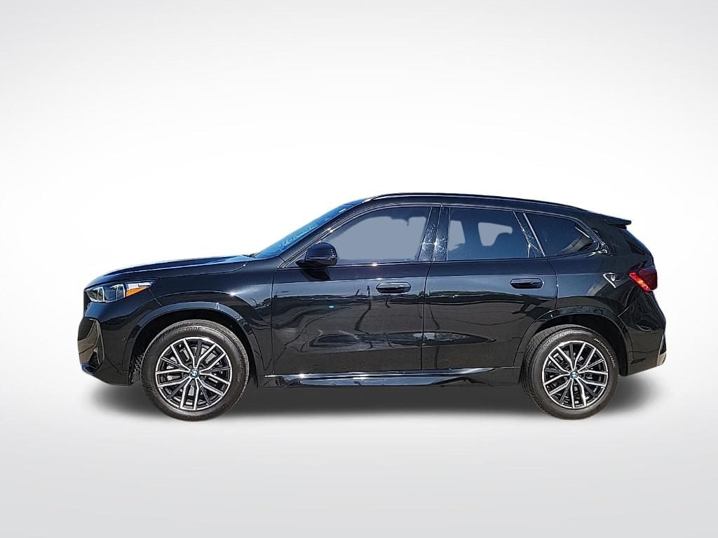 Thumbnail: 2023 BMW X1 - 2