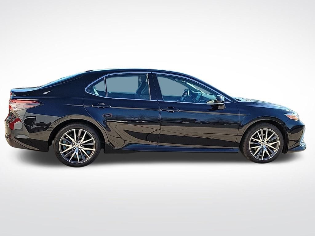 Thumbnail: 2022 Toyota Camry - 6