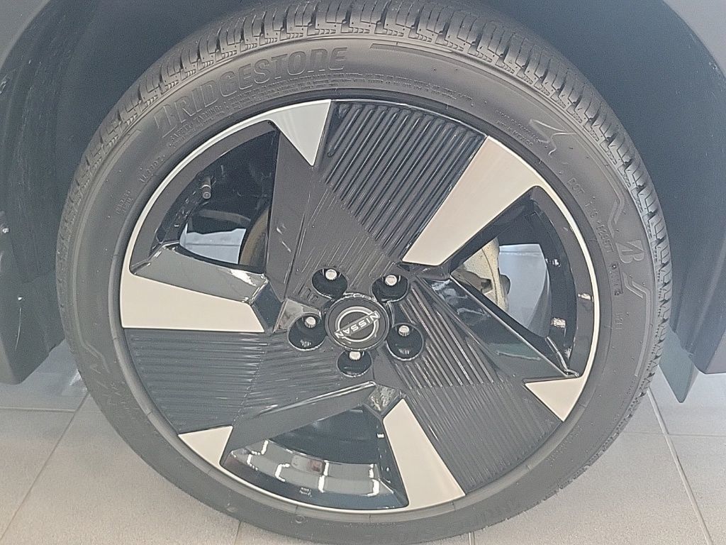 Thumbnail: 2025 Nissan Kicks - 9