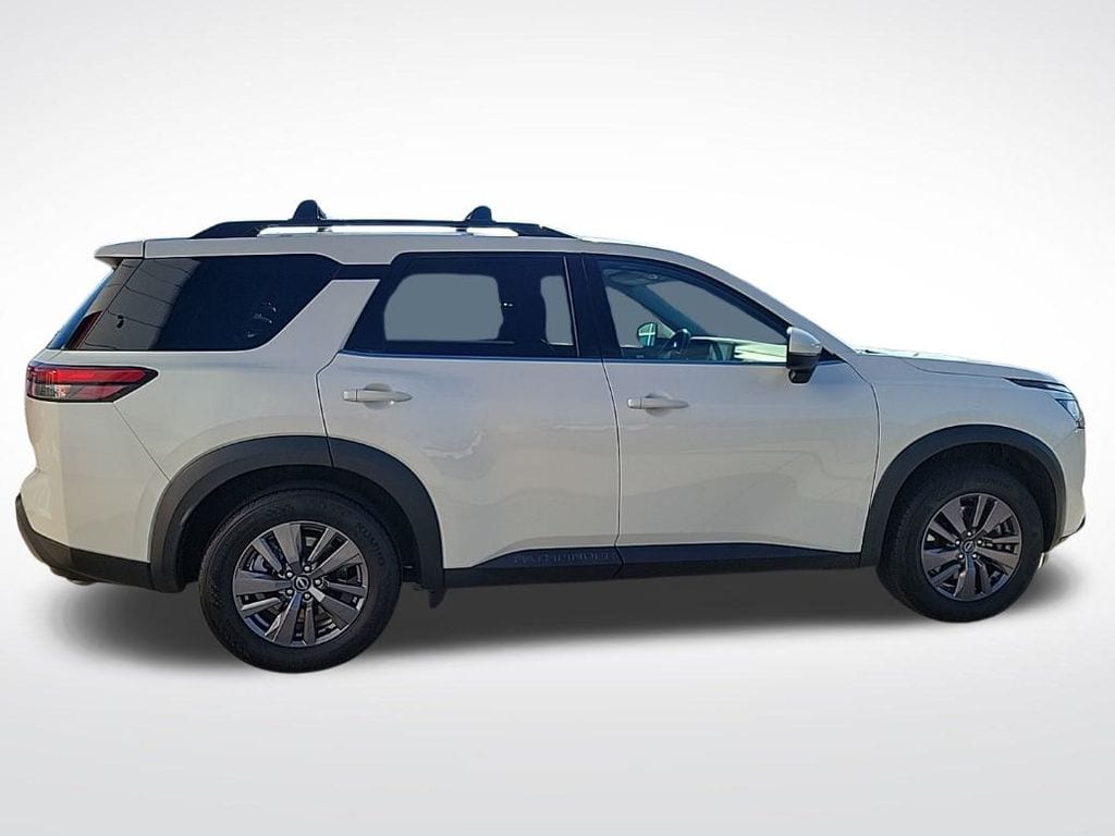 Thumbnail: 2022 Nissan Pathfinder - 7