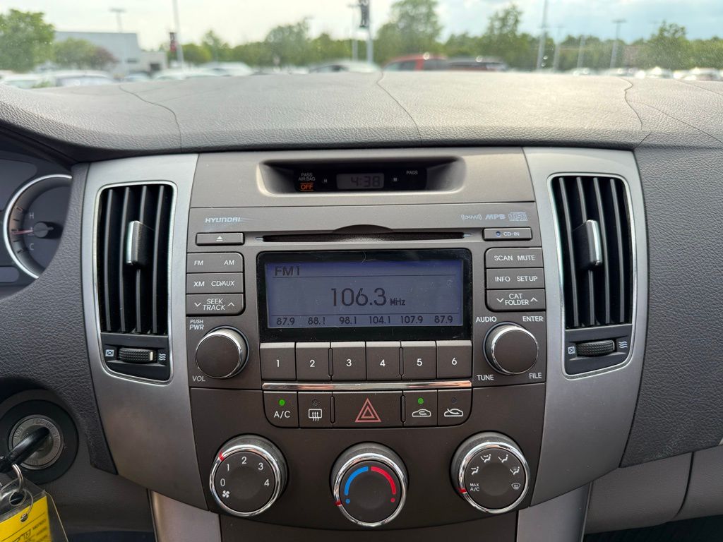 2010 Hyundai Sonata GLS 22