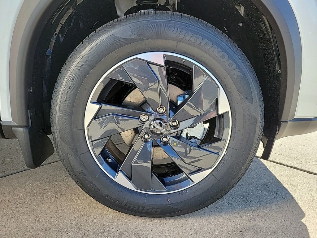 Thumbnail: 2026 Nissan Rogue - 9