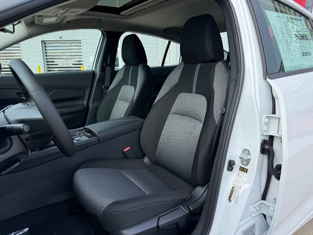 Thumbnail: 2026 Nissan Sentra - 12