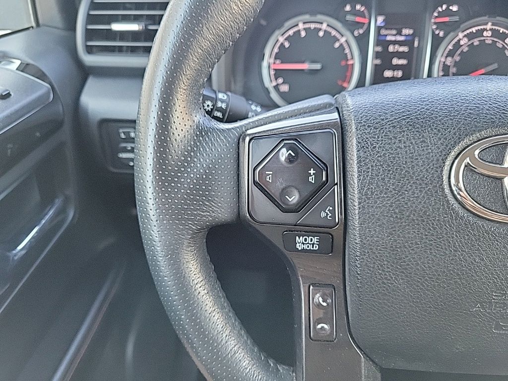 Thumbnail: 2020 Toyota 4Runner - 23