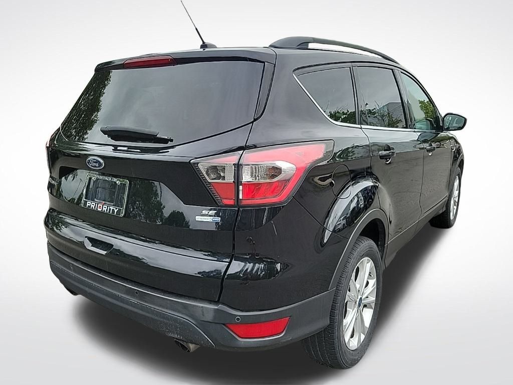 Thumbnail: 2017 Ford Escape - 5