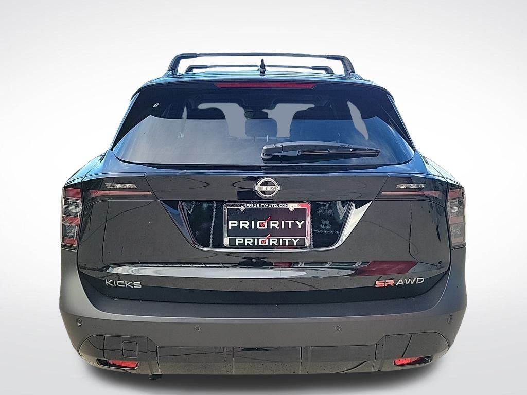 Thumbnail: 2026 Nissan Kicks - 4