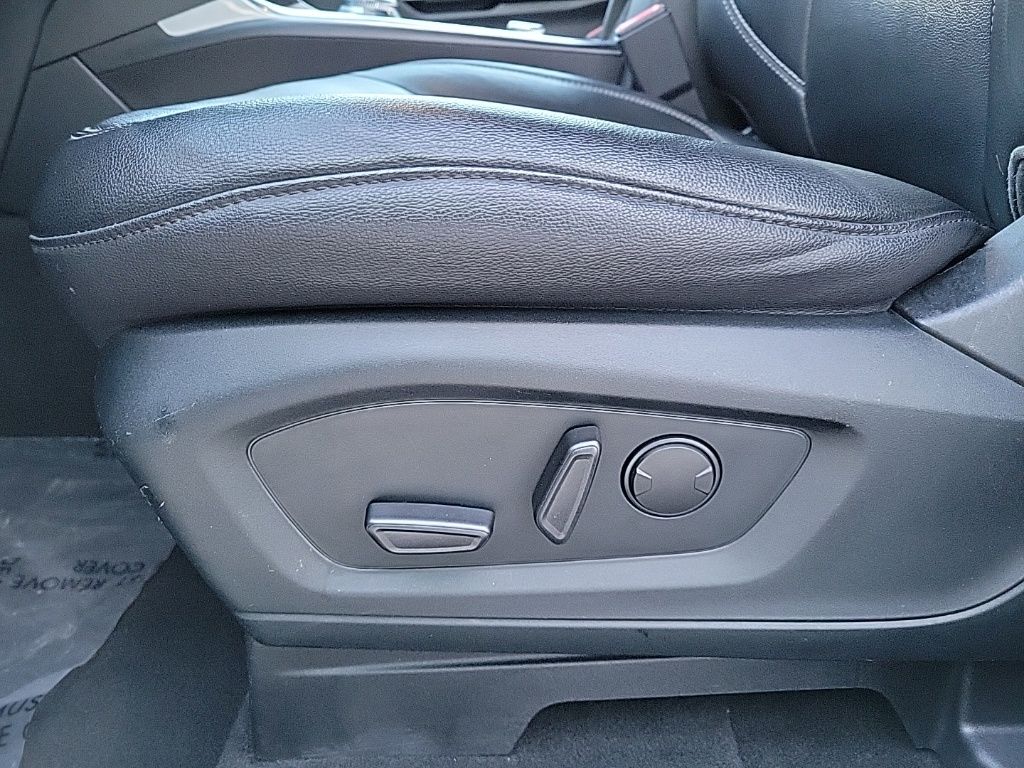 Thumbnail: 2021 Ford Explorer - 11