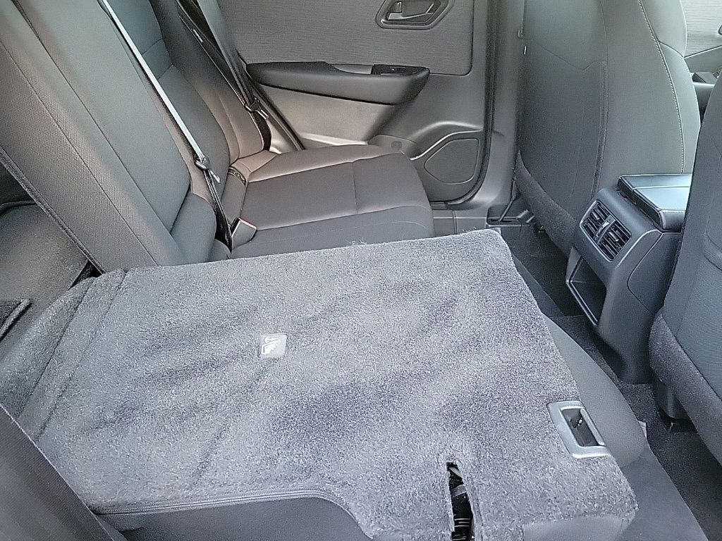 Thumbnail: 2023 Nissan Rogue - 15