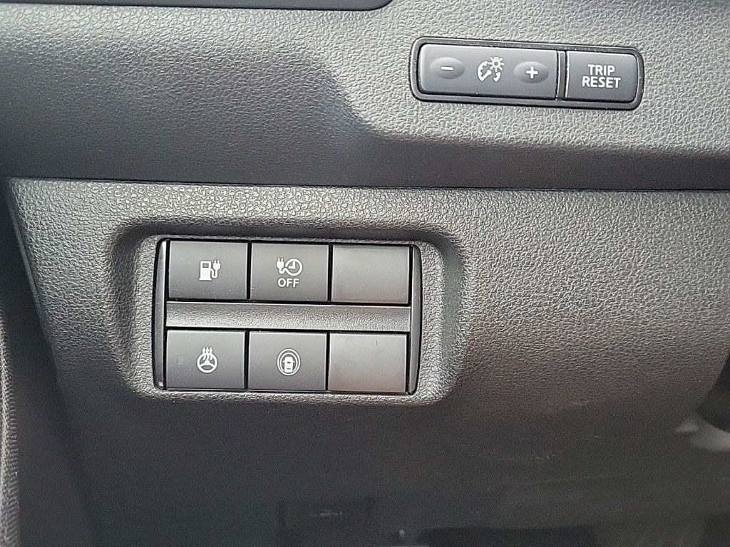 Thumbnail: 2021 Nissan Leaf - 22