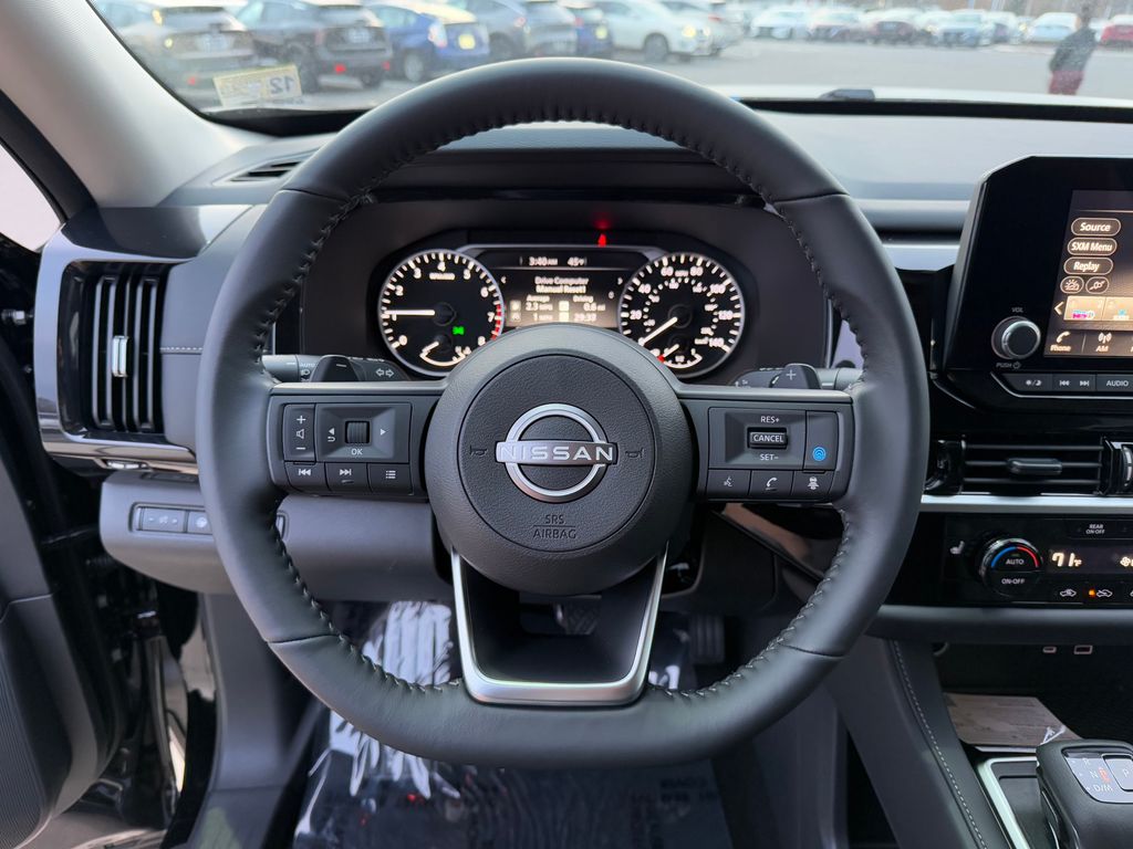 Thumbnail: 2025 Nissan Pathfinder - 17