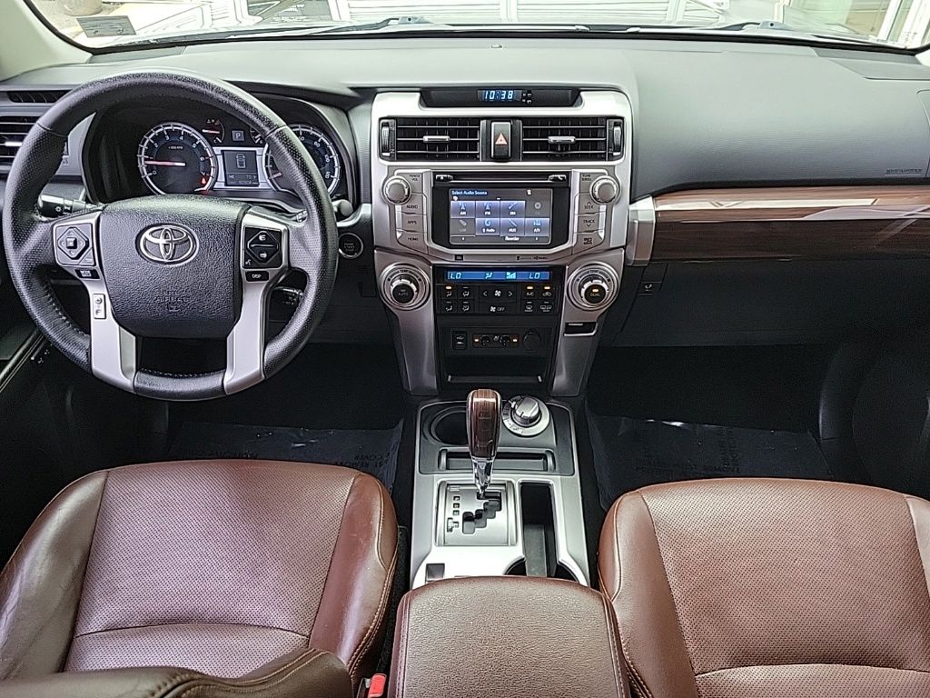 Thumbnail: 2014 Toyota 4Runner - 21