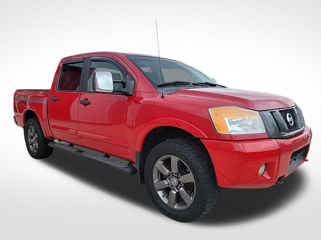 Thumbnail: 2012 Nissan Titan - 8