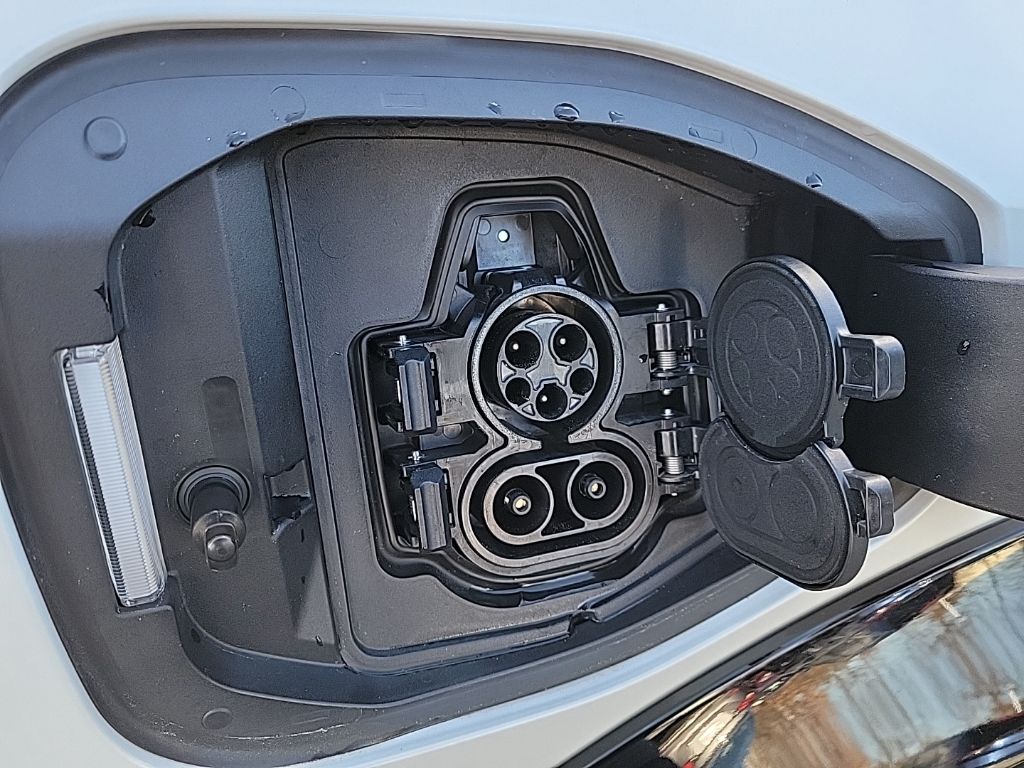 Thumbnail: 2023 Nissan Ariya - 38