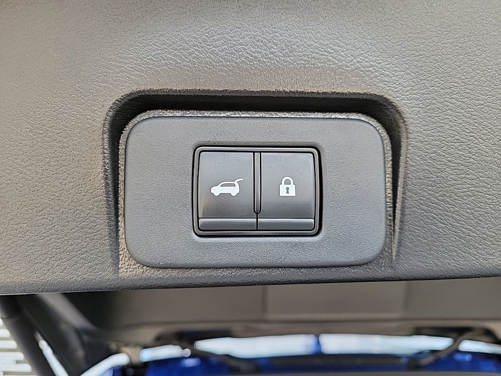 Thumbnail: 2023 Nissan Rogue - 17