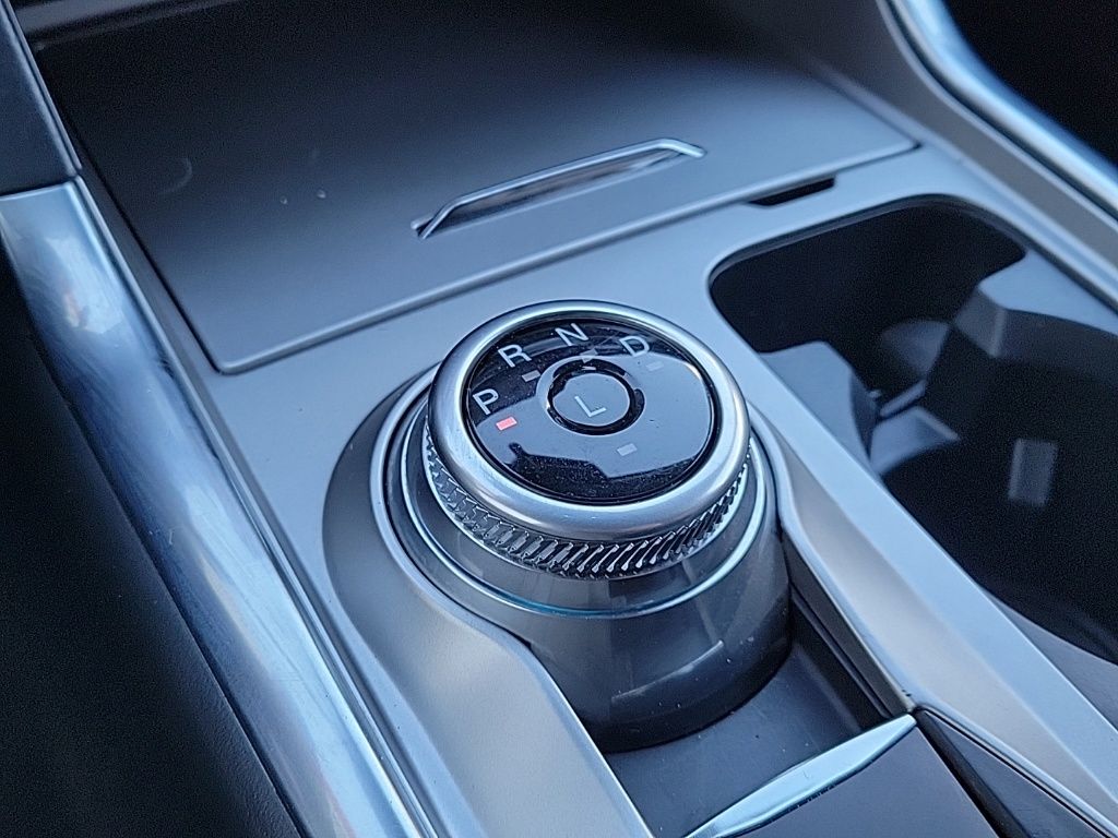 Thumbnail: 2021 Ford Explorer - 27