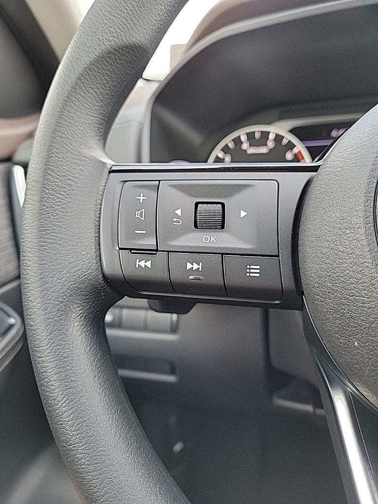 Thumbnail: 2022 Nissan Rogue - 29