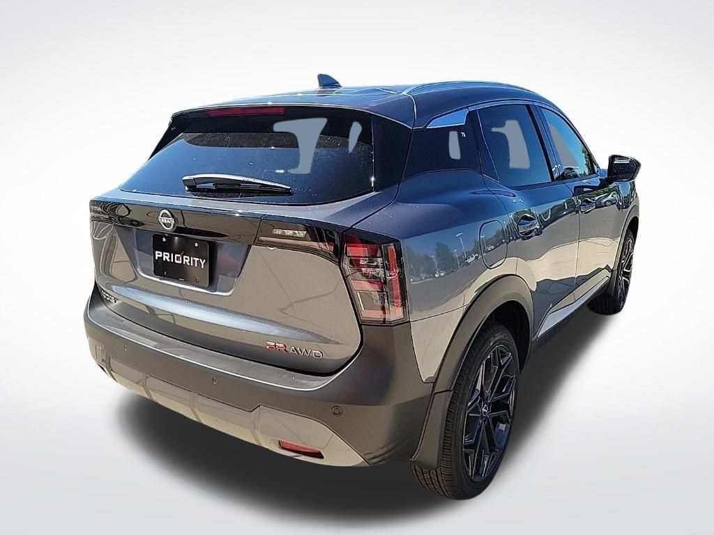Thumbnail: 2025 Nissan Kicks - 5