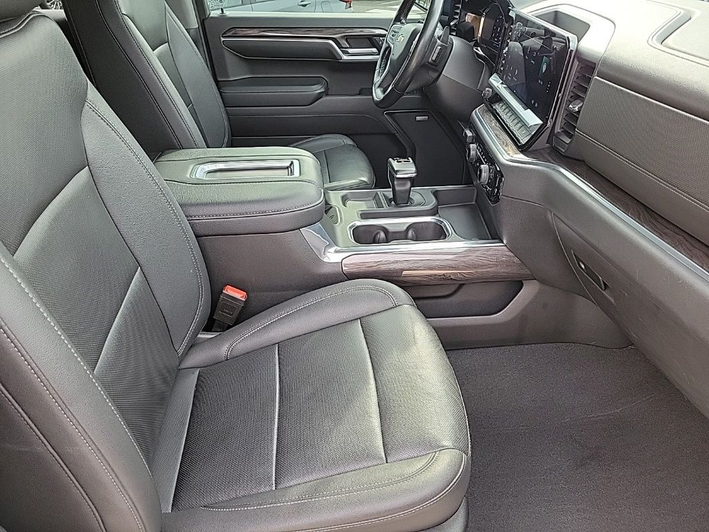 Thumbnail: 2022 Chevrolet Silverado 1500 - 18