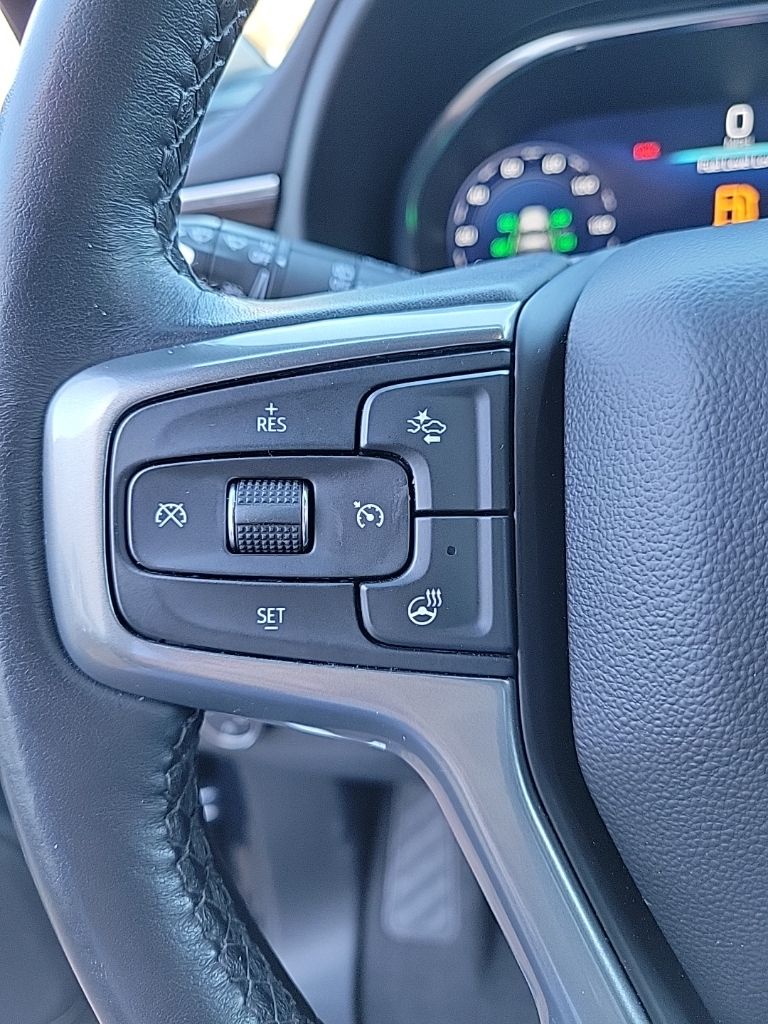 Thumbnail: 2022 Chevrolet Suburban - 31