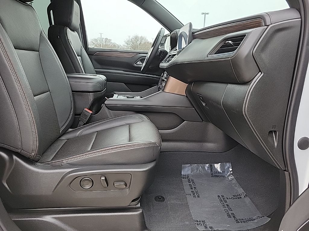 Thumbnail: 2023 Chevrolet Tahoe - 22