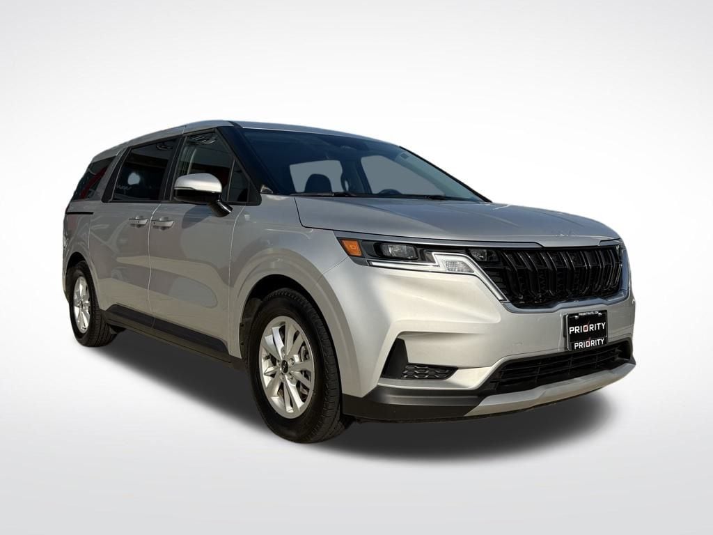 Thumbnail: 2022 Kia Carnival - 7