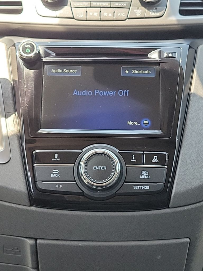 Thumbnail: 2016 Honda Odyssey - 24