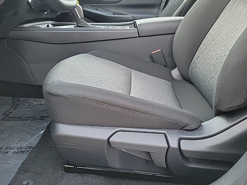 Thumbnail: 2026 Nissan Sentra - 10