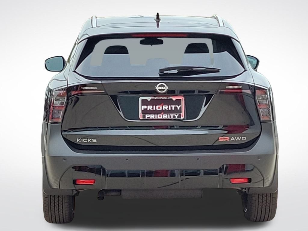 Thumbnail: 2025 Nissan Kicks - 4