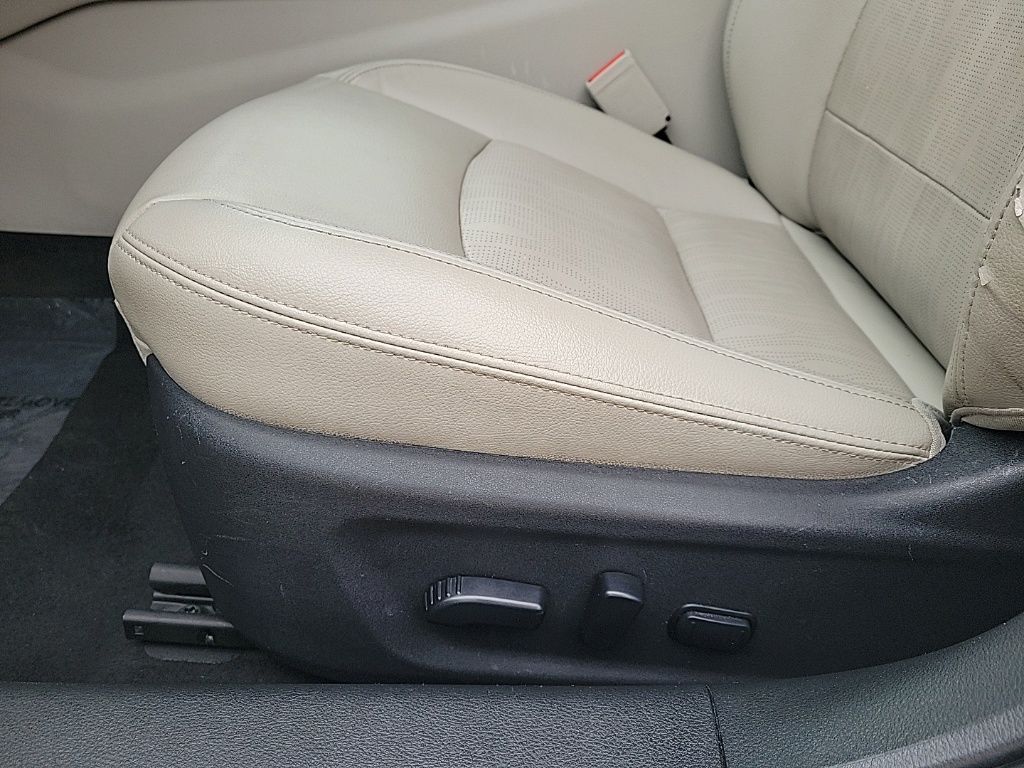 Thumbnail: 2019 Nissan Altima - 12