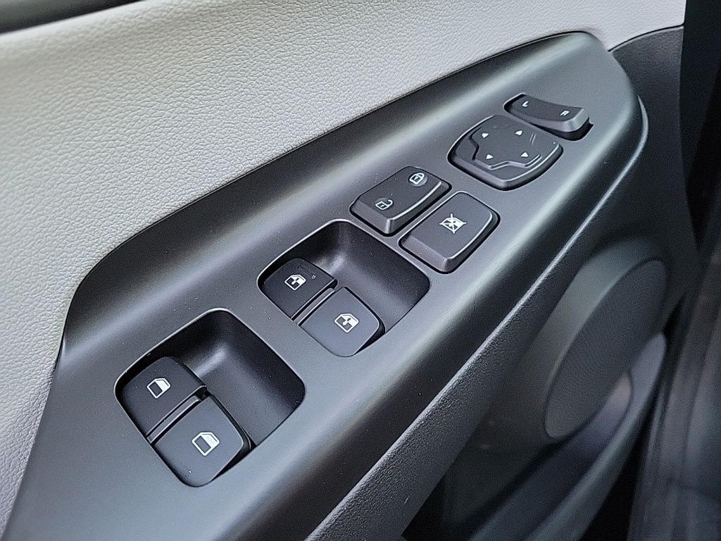 Thumbnail: 2023 Hyundai Kona - 27