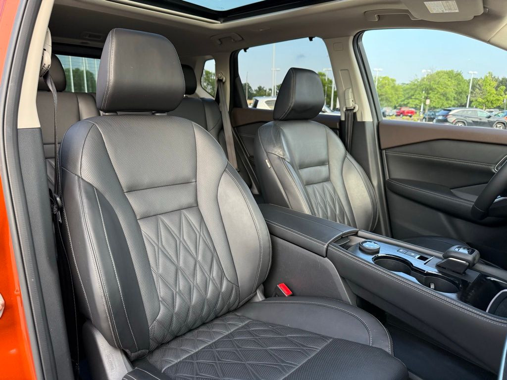 Thumbnail: 2021 Nissan Rogue - 33
