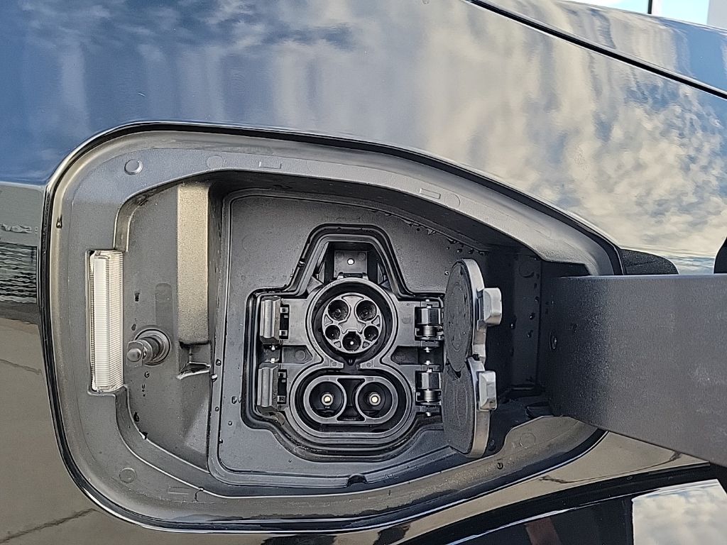 Thumbnail: 2023 Nissan Ariya - 11