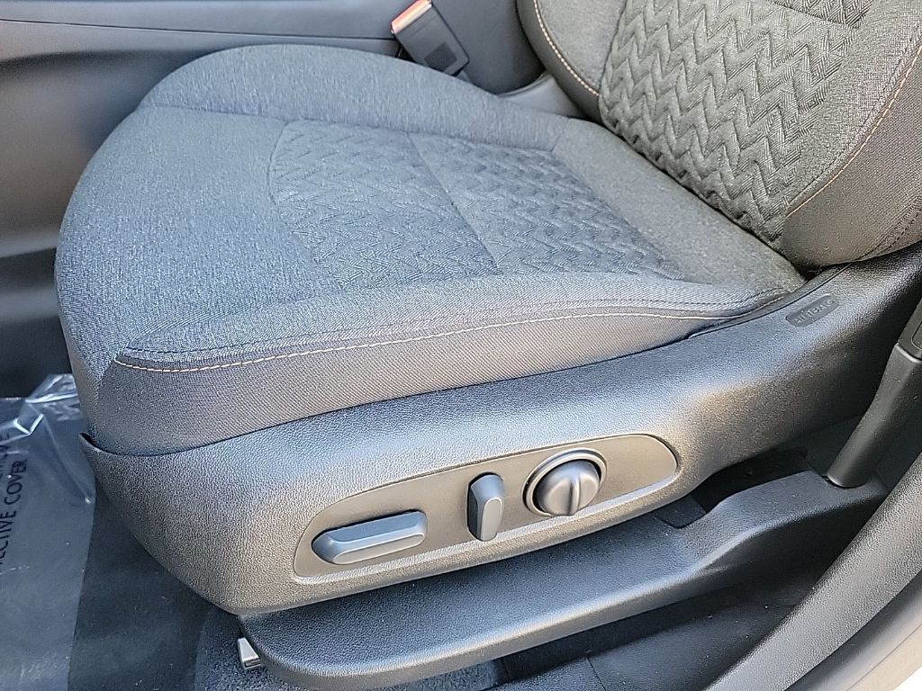 Thumbnail: 2022 Chevrolet Equinox - 19