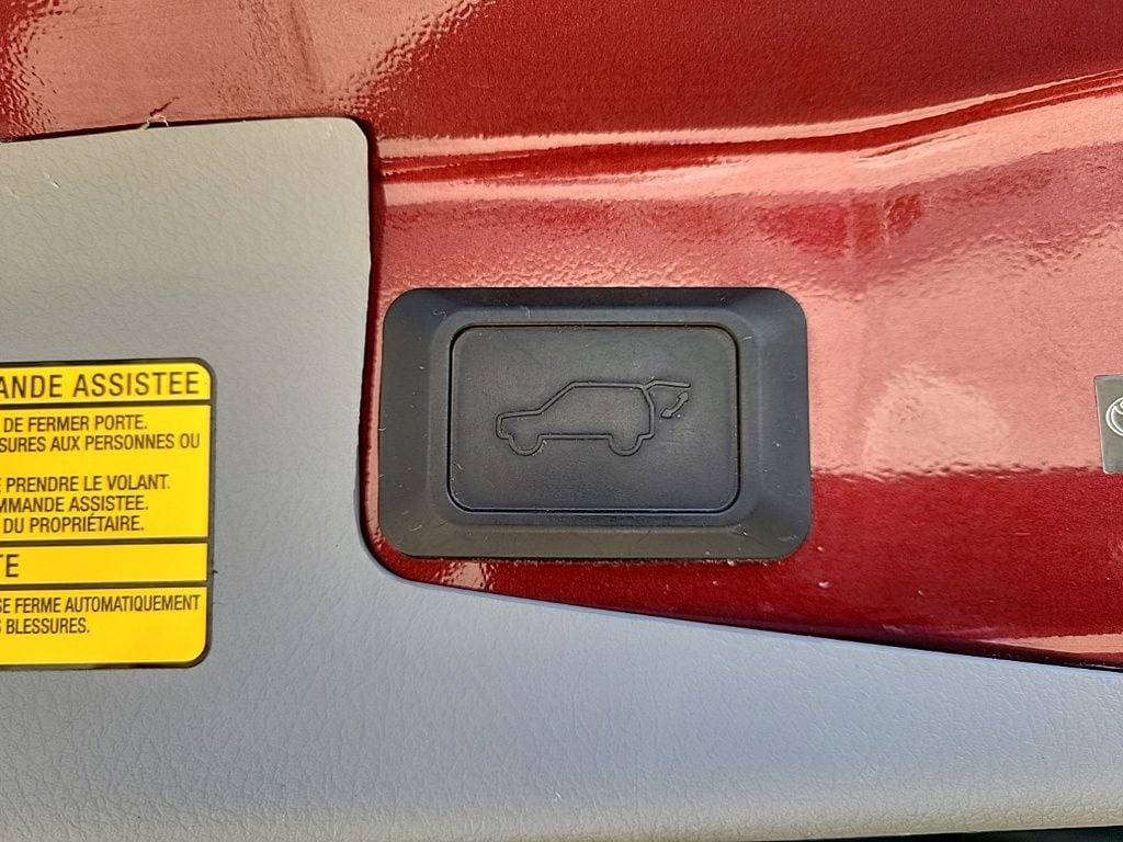 Thumbnail: 2010 Toyota Highlander - 19