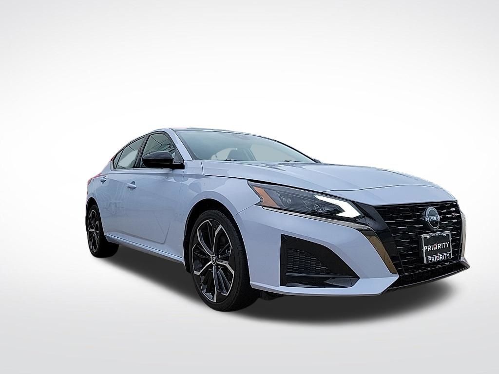 Thumbnail: 2024 Nissan Altima - 7