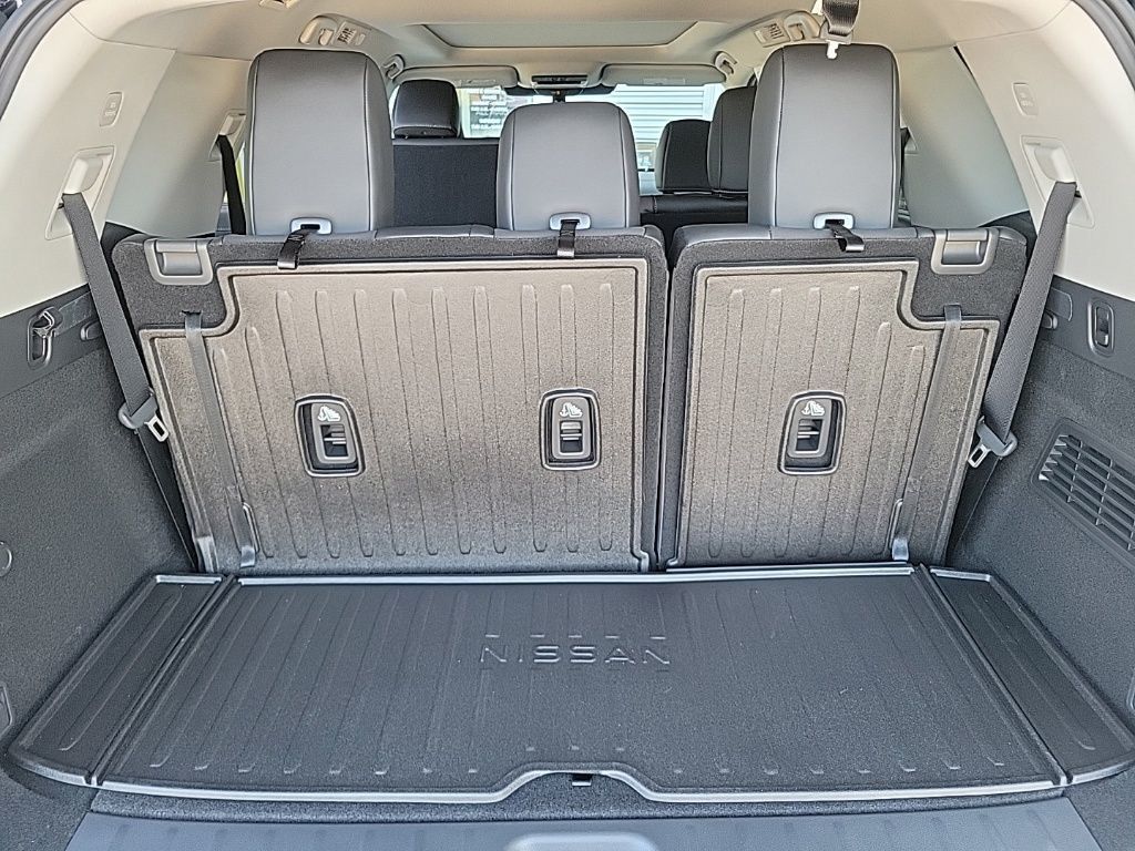 Thumbnail: 2025 Nissan Pathfinder - 27